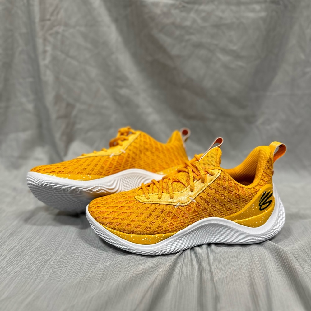 Under Armour Curry 10 Basketball shoes Size 10
